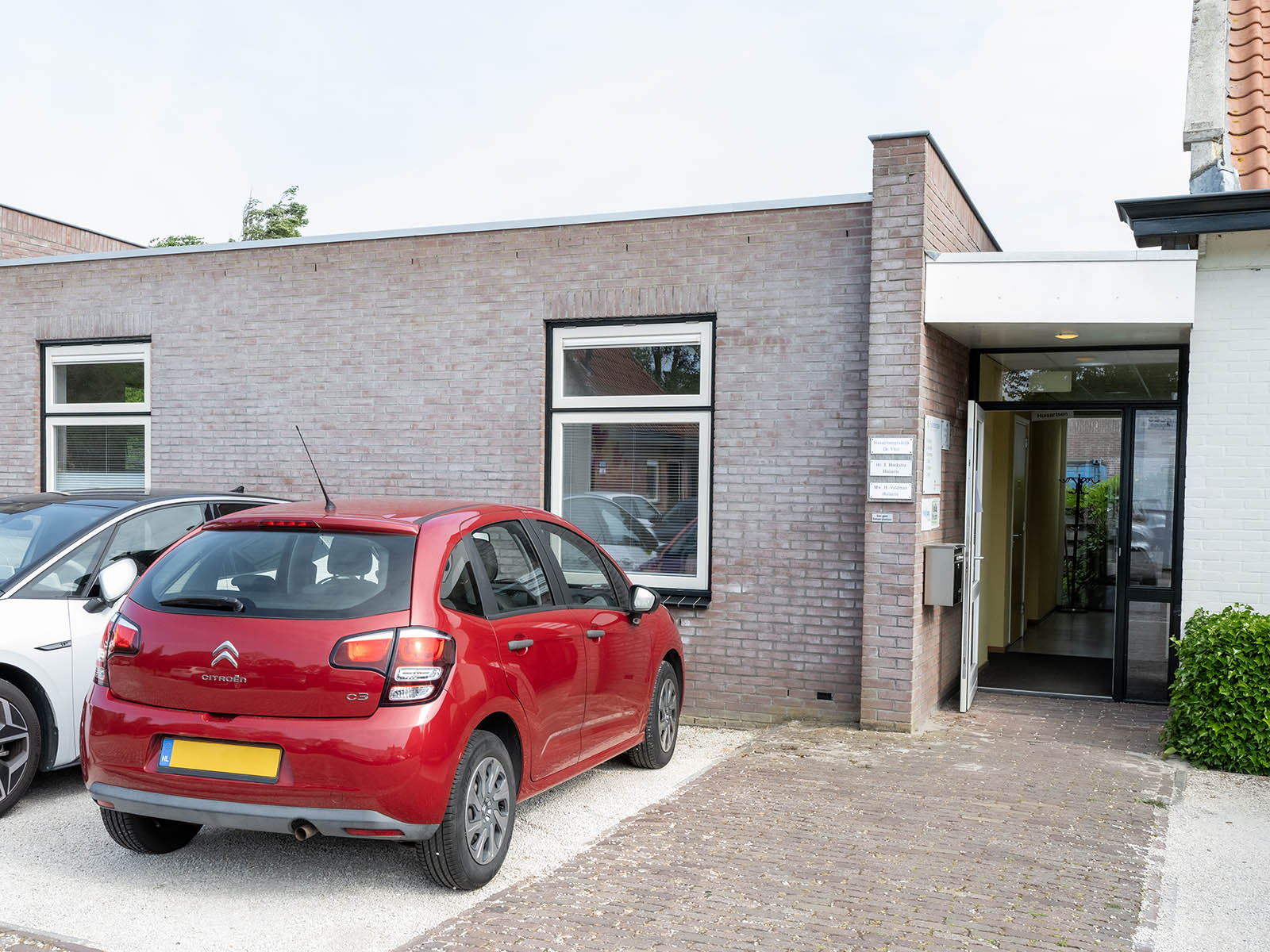 Parkeerplaats huisarts de Vliet
